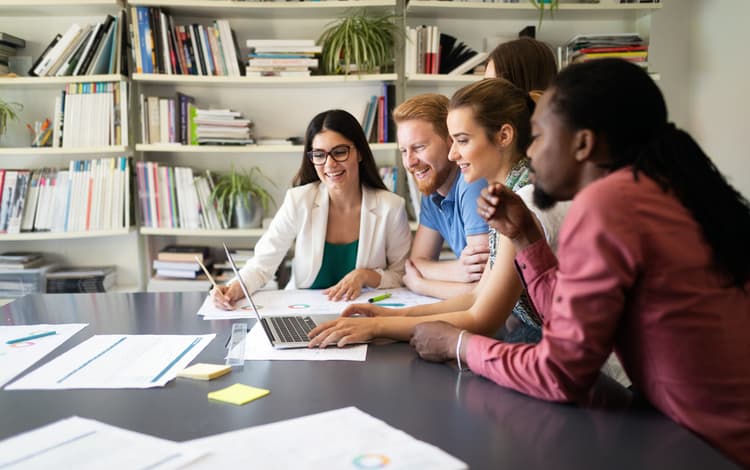 Imagem Percepção dos funcionários e gestores sobre as práticas de gestão do conhecimento das organizações